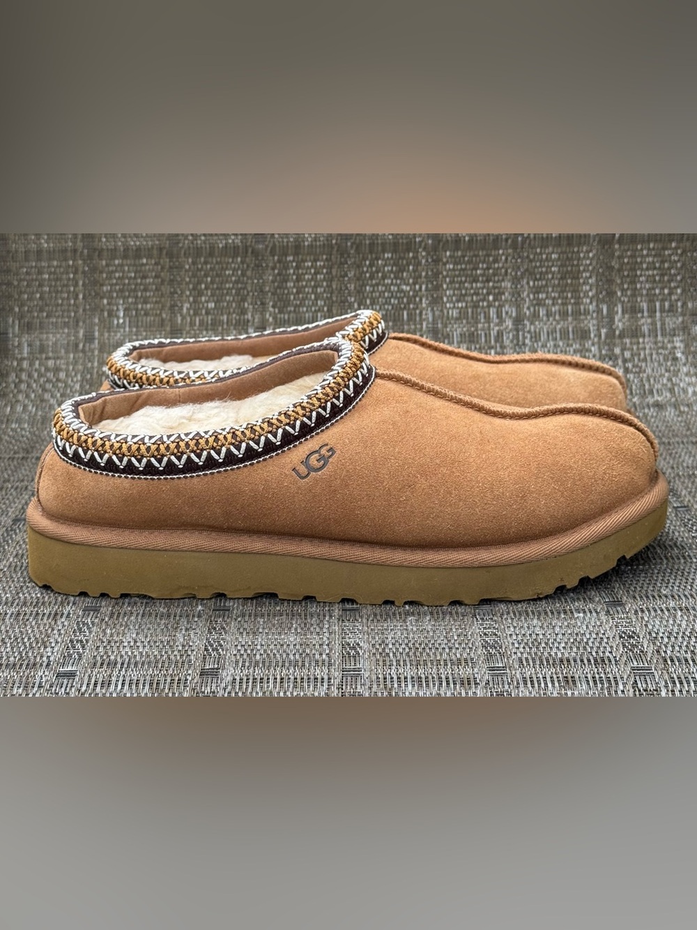 Ugg Tasman ll Slippers Chestnut Size 8 Like New!